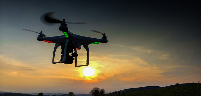 EU: Drony budou mít SPZ, majitelé pilotní zkoušky